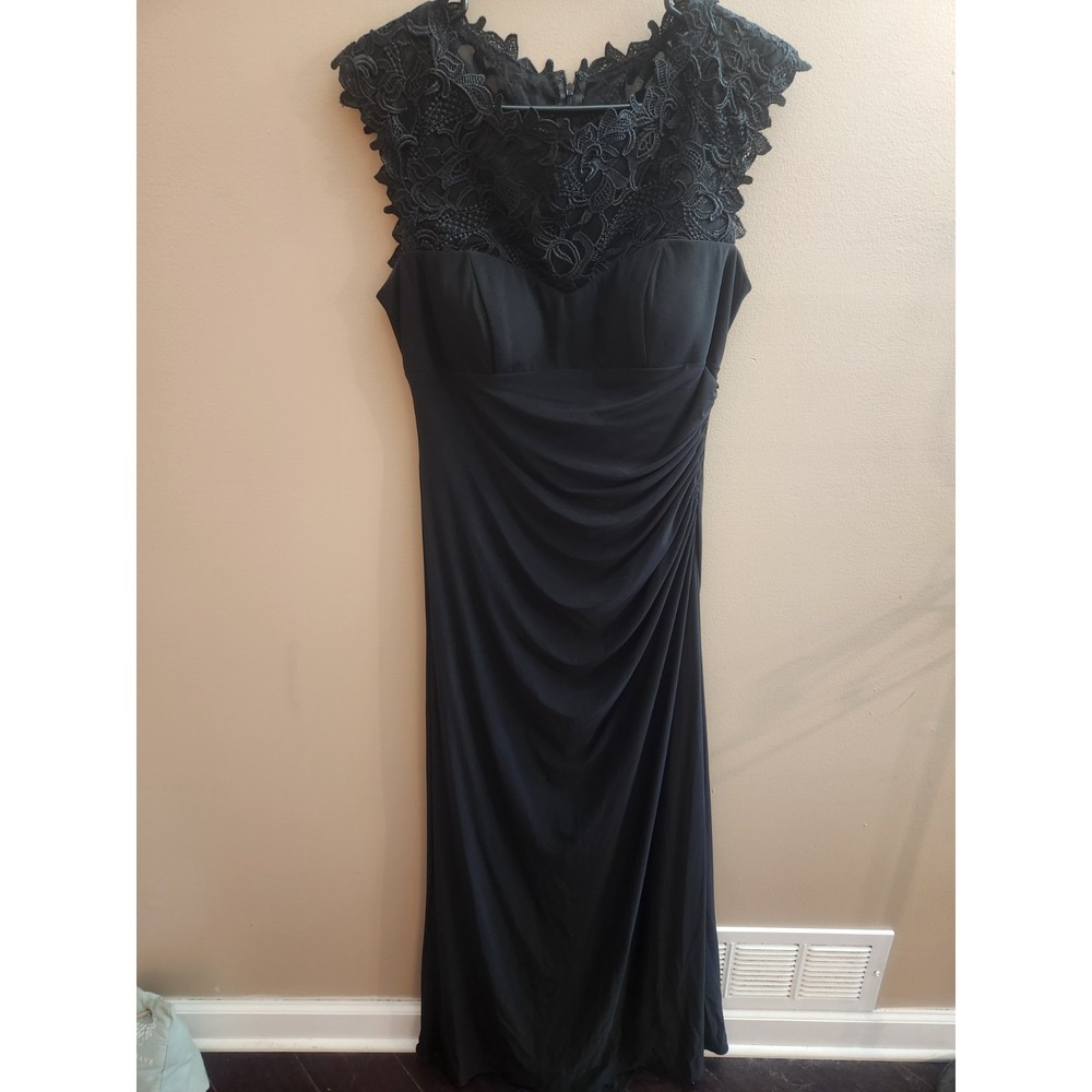 Xscape Black Lace Mesh Round Neck Long Formal Gown Maxi Dress Size 12 Padded